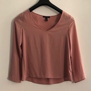 Forever 21 women’s blouse Vneck pull over long sleeves pink.S